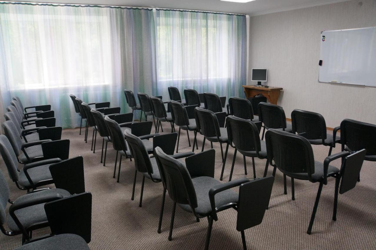 Galirad Hotel Ustʼ-Kamenogorsk エクステリア 写真