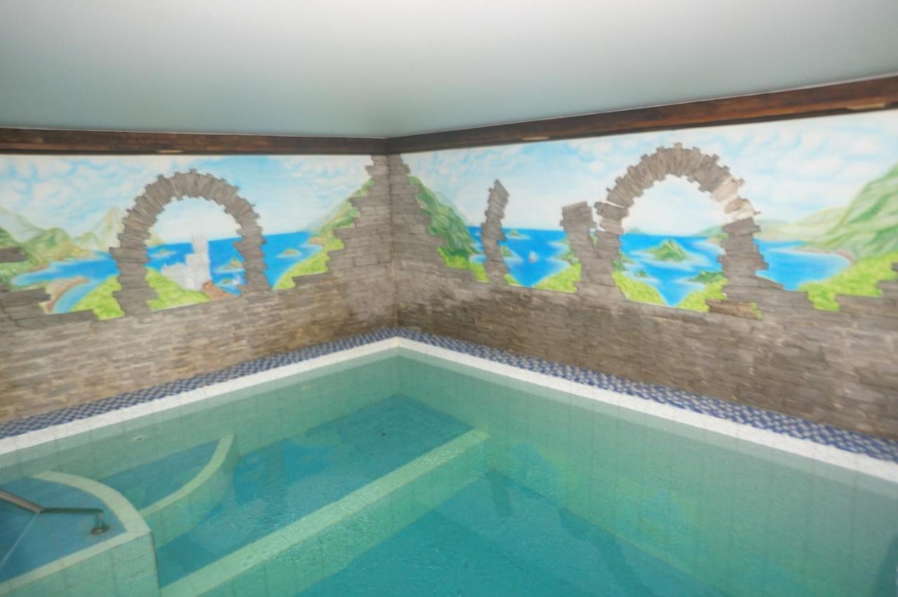 Galirad Hotel Ustʼ-Kamenogorsk エクステリア 写真