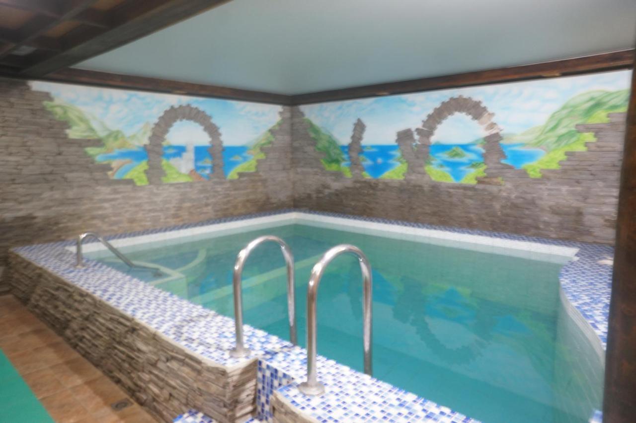 Galirad Hotel Ustʼ-Kamenogorsk エクステリア 写真